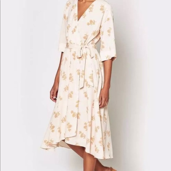 Joie Dresses & Skirts - Joie Daymon B Floral Wrap Belted V Neck Dress NWT